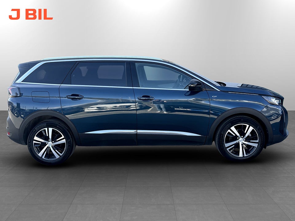 Bild på Peugeot 5008 GT 1.2 PT 130hk Aut 7-SITS B-KAMERA CARPLAY