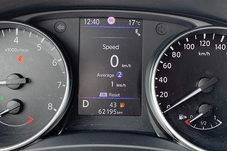 SUV Nissan Qashqai 13 av 21