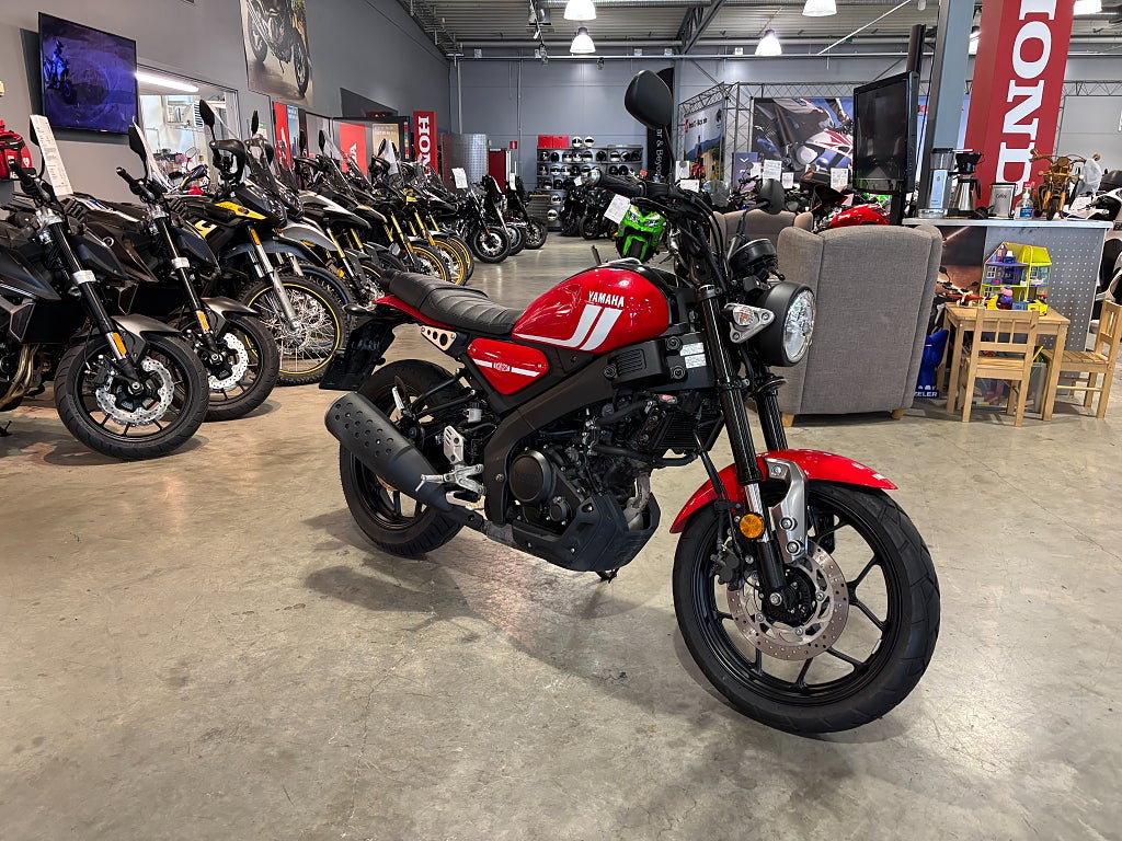 Yamaha XSR125 