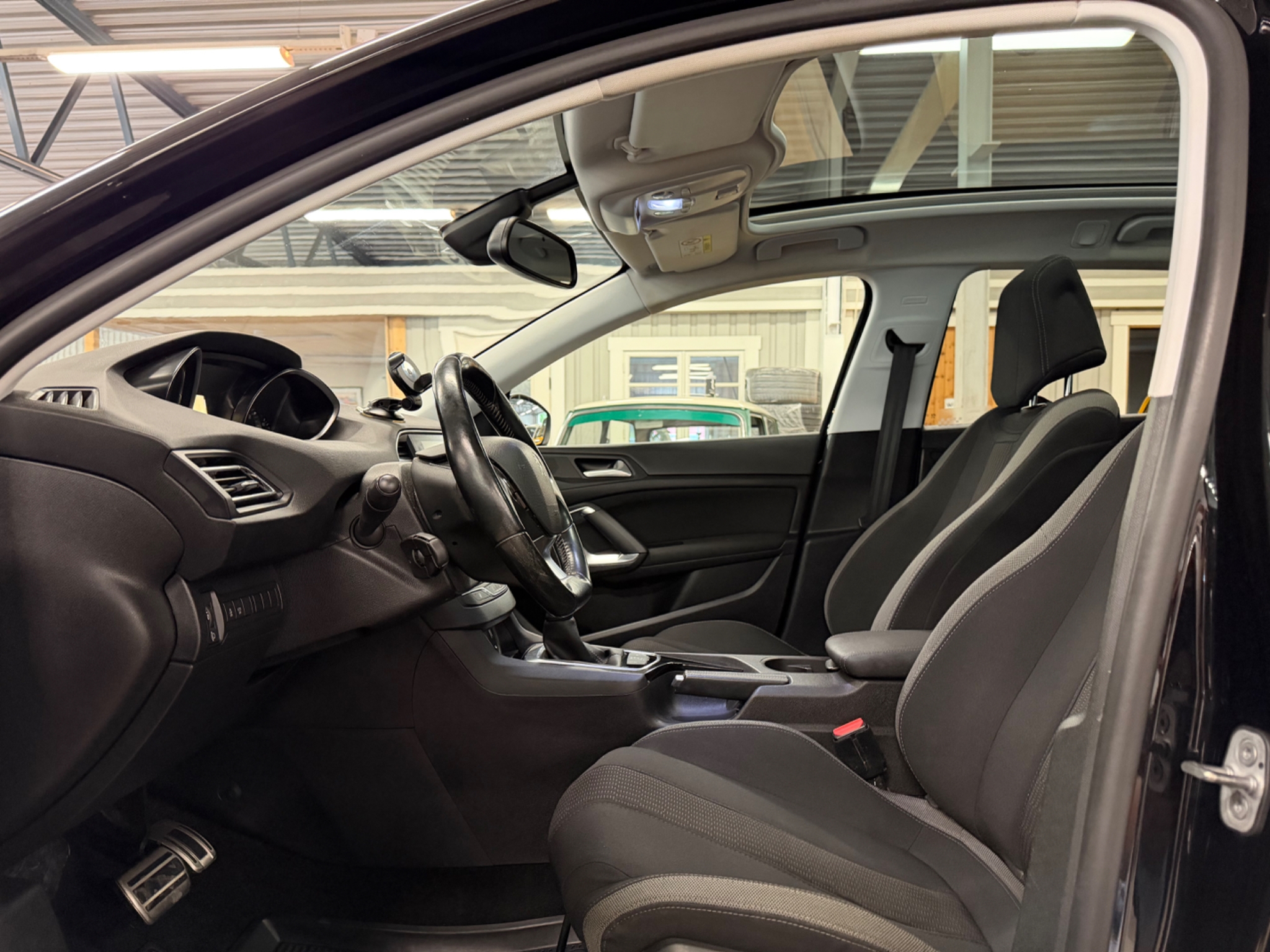 Peugeot 308 2016, bild 7/44
