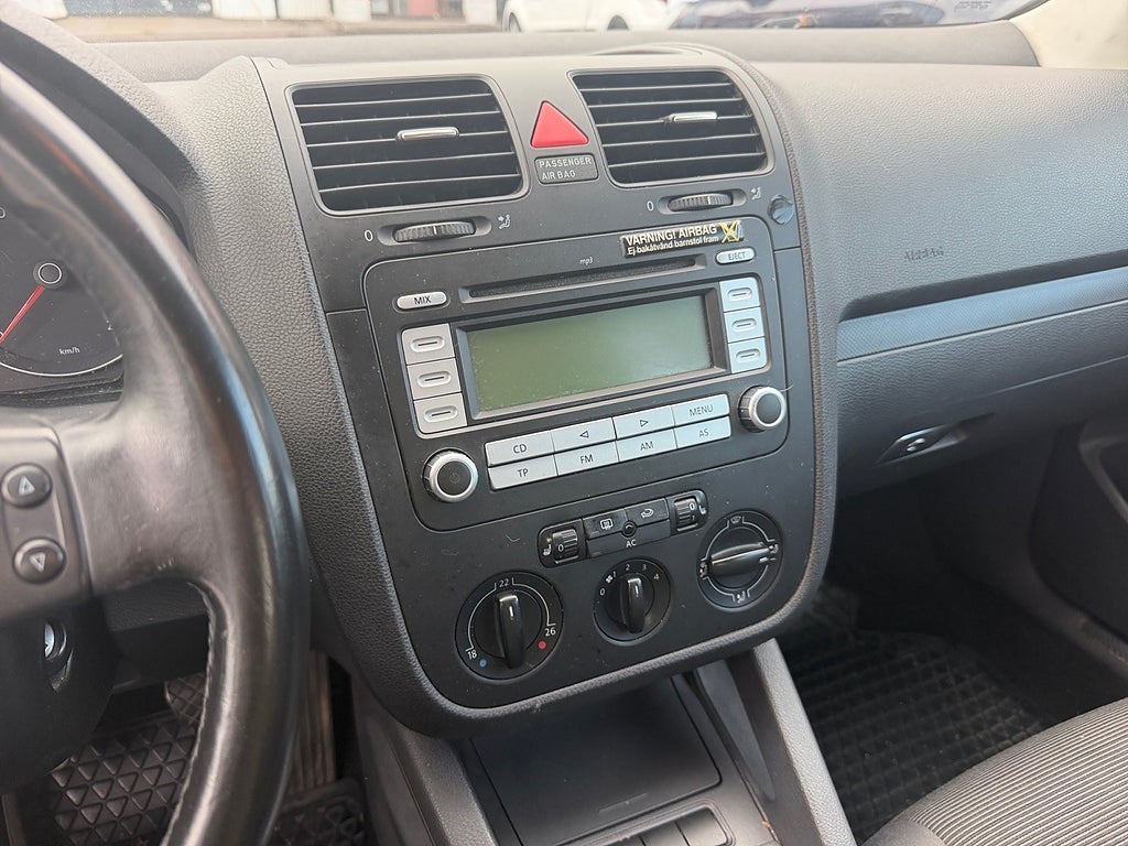 Volkswagen Golf 2008 - miniatyr 10