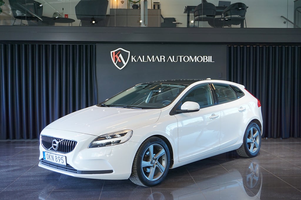Volvo V40 D2 Momentum 120hk Backkamera Svensksåld