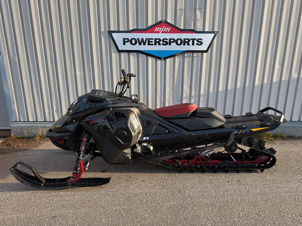 Ski-Doo Freeride 146" 850 E-tec HUB display  