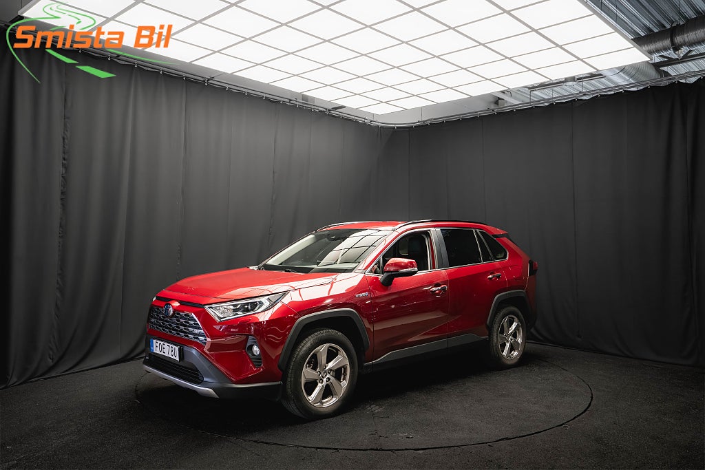 Toyota RAV4 Hybrid AWD EXECUTIVE LÄDER DRAG ELSTOL 1-ÄGARE MOMS