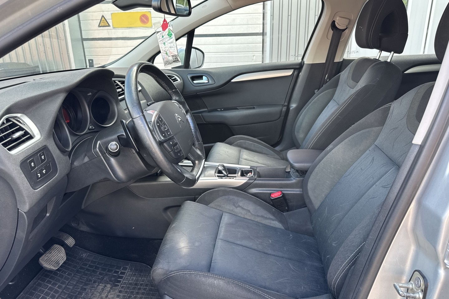 Citroen C4 1.6 e-HDi Airdream 2012, bild 5/10