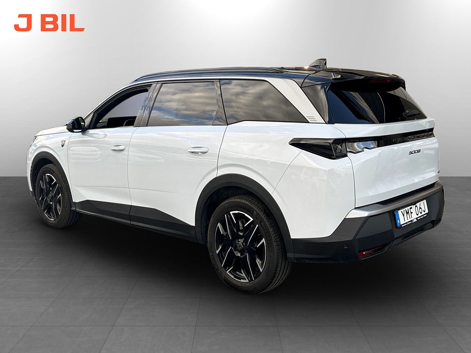 Bild på Peugeot 5008 GT Hybrid 145hk Aut 7-SITS B-KAMERA CARPLAY