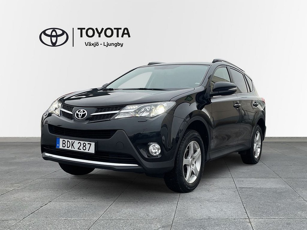 Toyota RAV4 Active Style 2.0 4WD Drag V-hjul 5,99% Mellandagsrä...