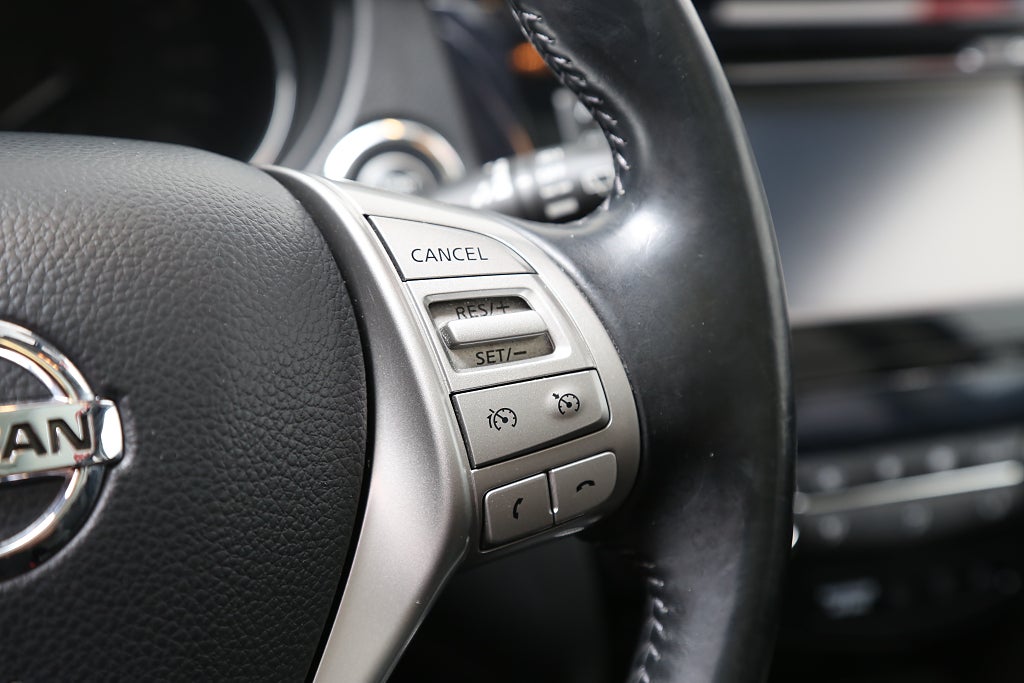 Nissan Qashqai 1,2 DIG-T Tekna Panorama Navi 360°-kamera 2015