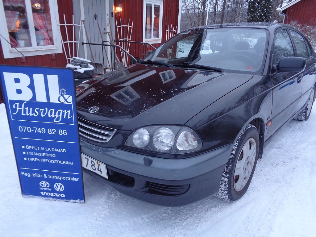 Toyota Avensis Sedan 1.8 NYSERV/NY KAMREM/MVG/FINANS/INBYTE/110 HK