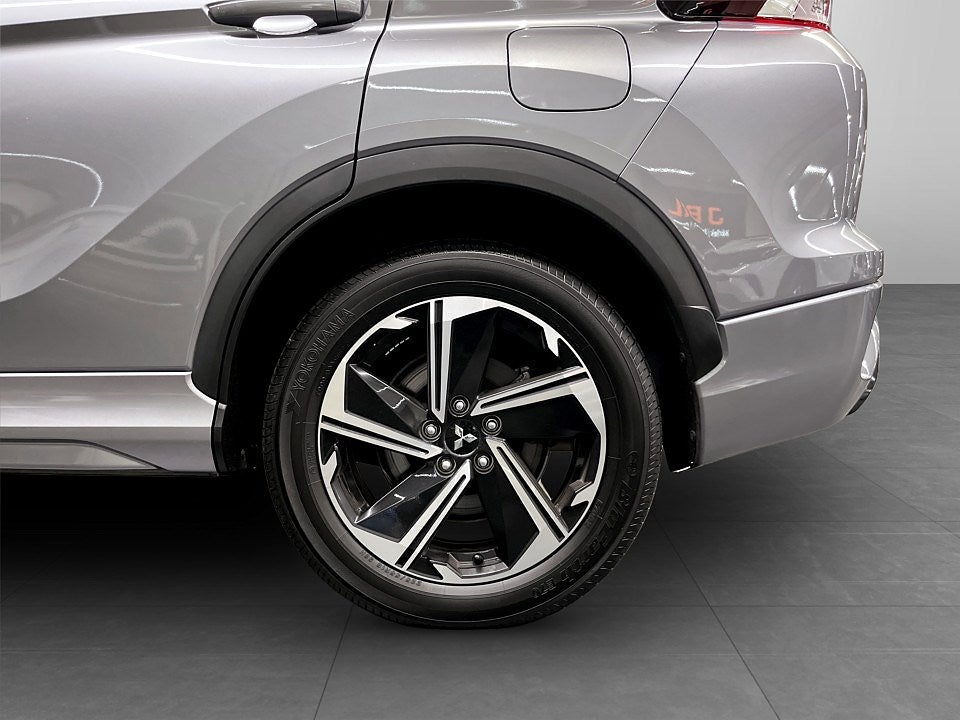 Bild på Mitsubishi Eclipse Cross Business Instyle PHEV 2.4 188hk Aut 4WD - 360-KAMERA