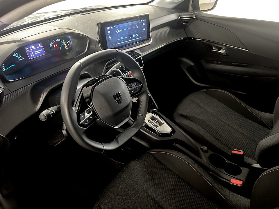 Bild på Peugeot 208 Style Hybrid 100hk Aut CARPLAY ADAPTIV FARTHÅLLARE