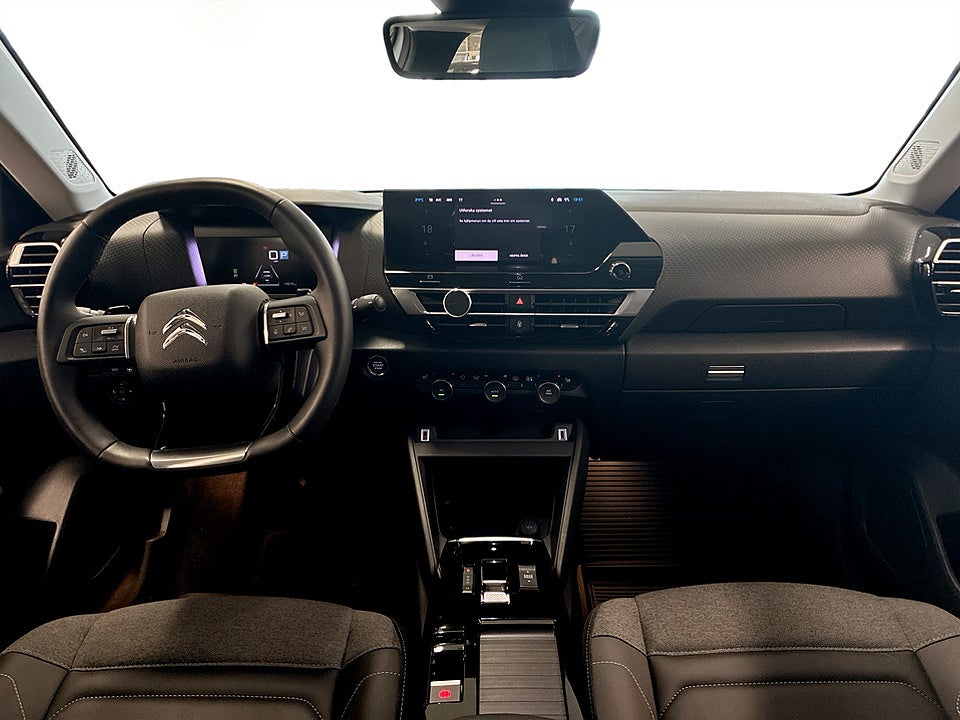Bild på Citroën C4-X Shine 1.2 PT 130hk Aut B-KAMERA CARPLAY