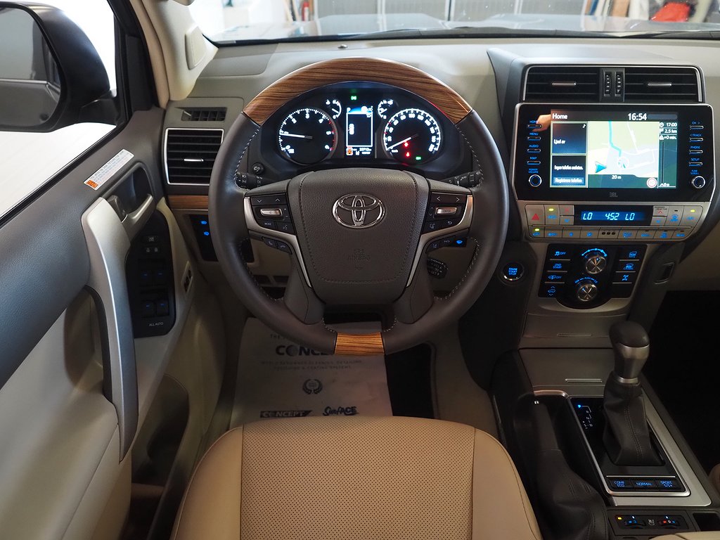 Toyota Land Cruiser 2.8 D-4D 4WD 7-sits Premium D-Värm Drag 2023