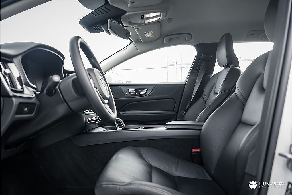 Volvo V60 Cross Country B4 AWD