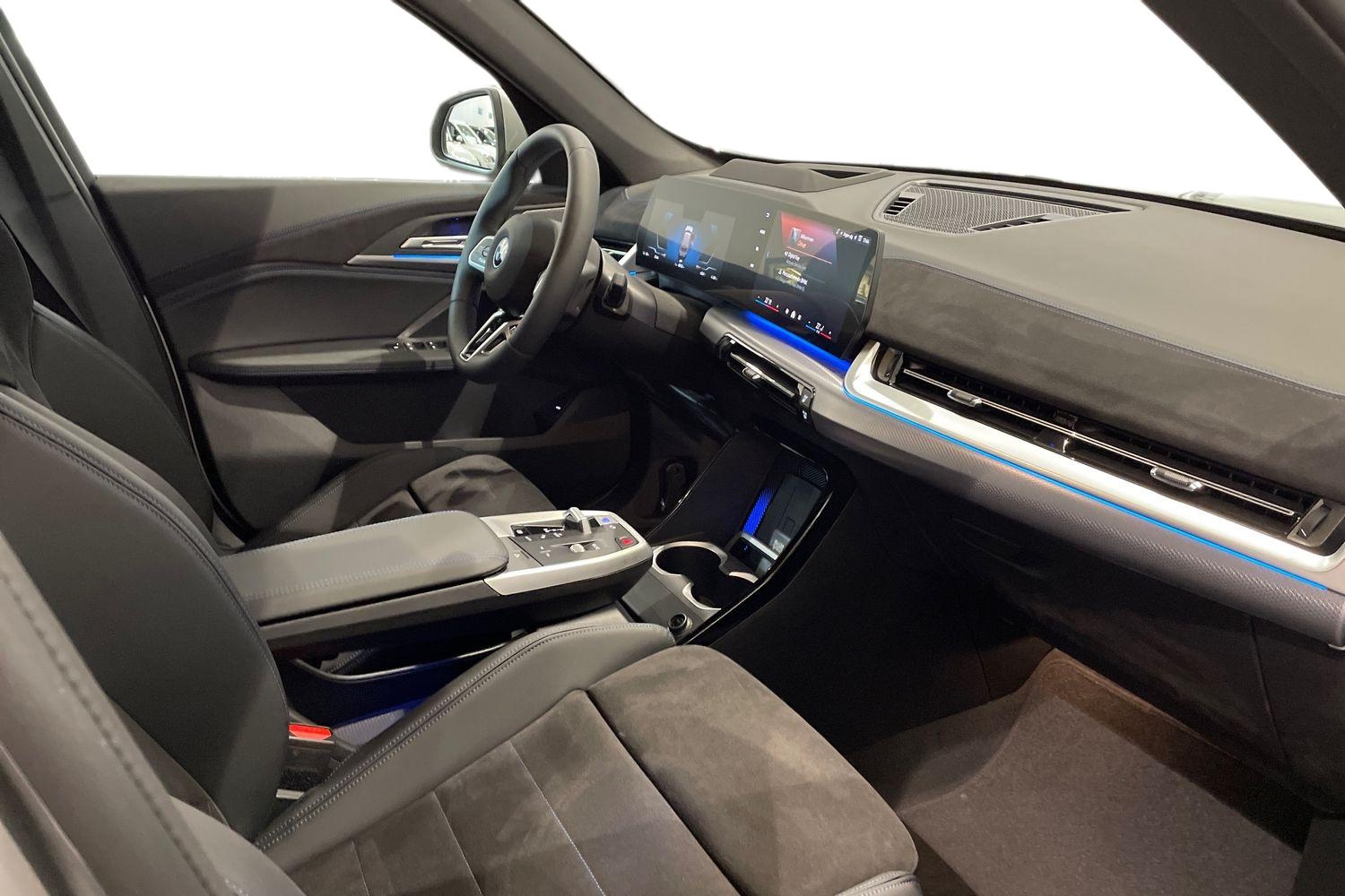 BMW iX1 eDrive 20 M Sport 2026, bild 6/49
