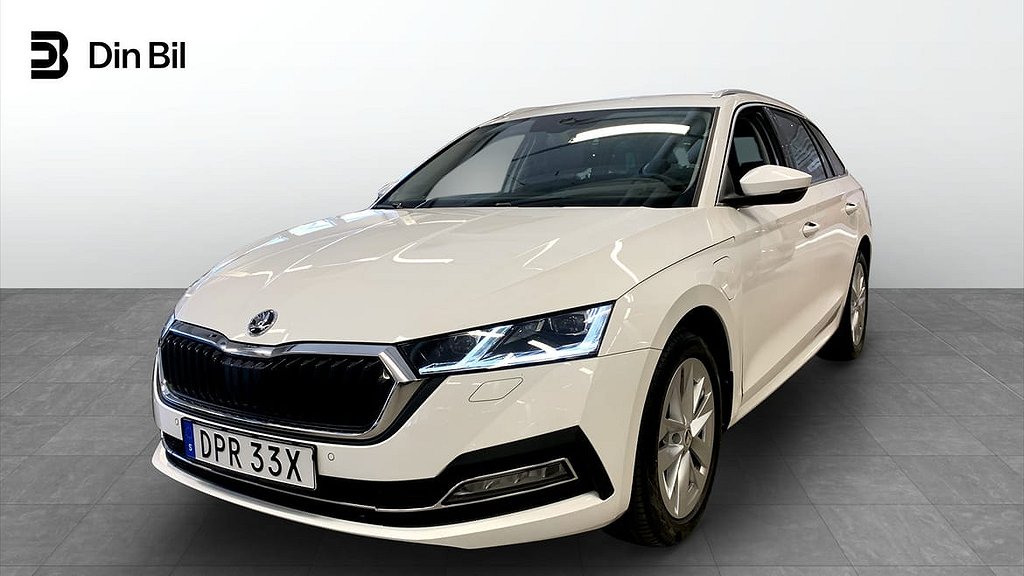 Skoda Octavia Kombi iV Style 1,4 TSI 204hk DSG Drag & Värmare