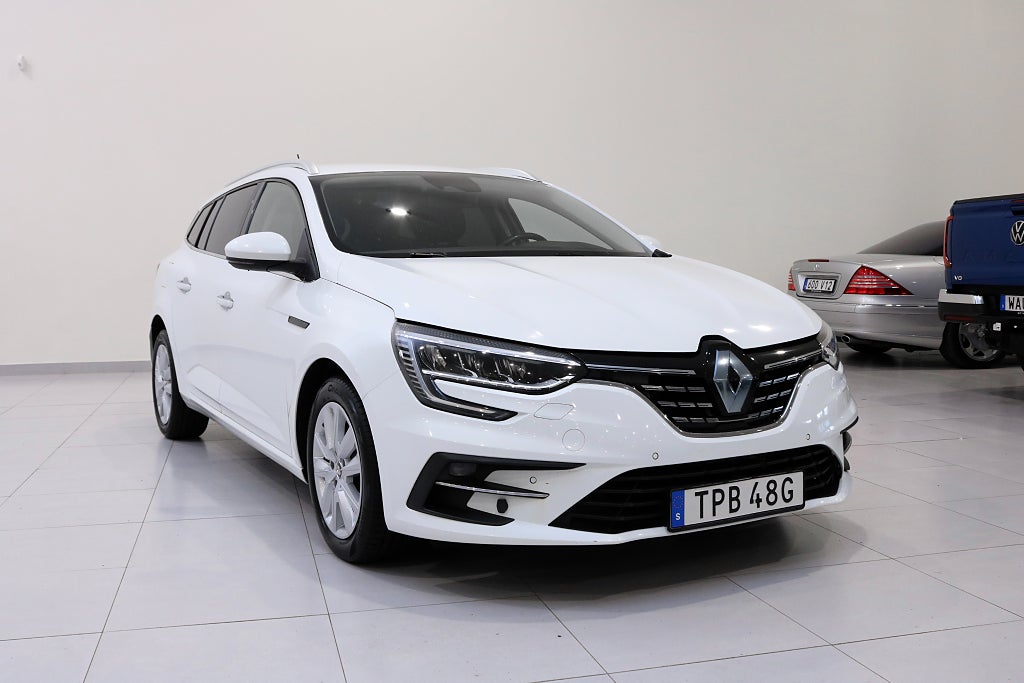 Renault Megane Sport Tourer 1.5 Blue dCi EDC / Drag / Värmare / LED 