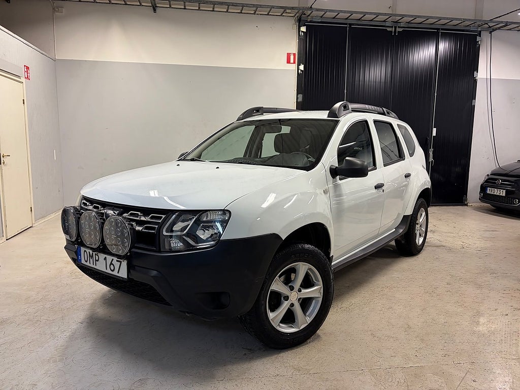 Dacia Duster 1.6 SCe / GPS / DRAGKROK / NYBESIKTAD