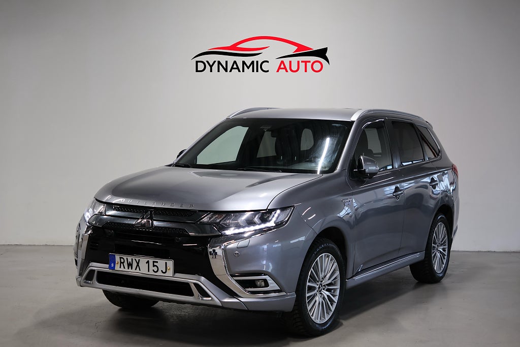 Mitsubishi Outlander PHEV CVT Business 360Kamera/Rattvärme/Drag/CarPlay