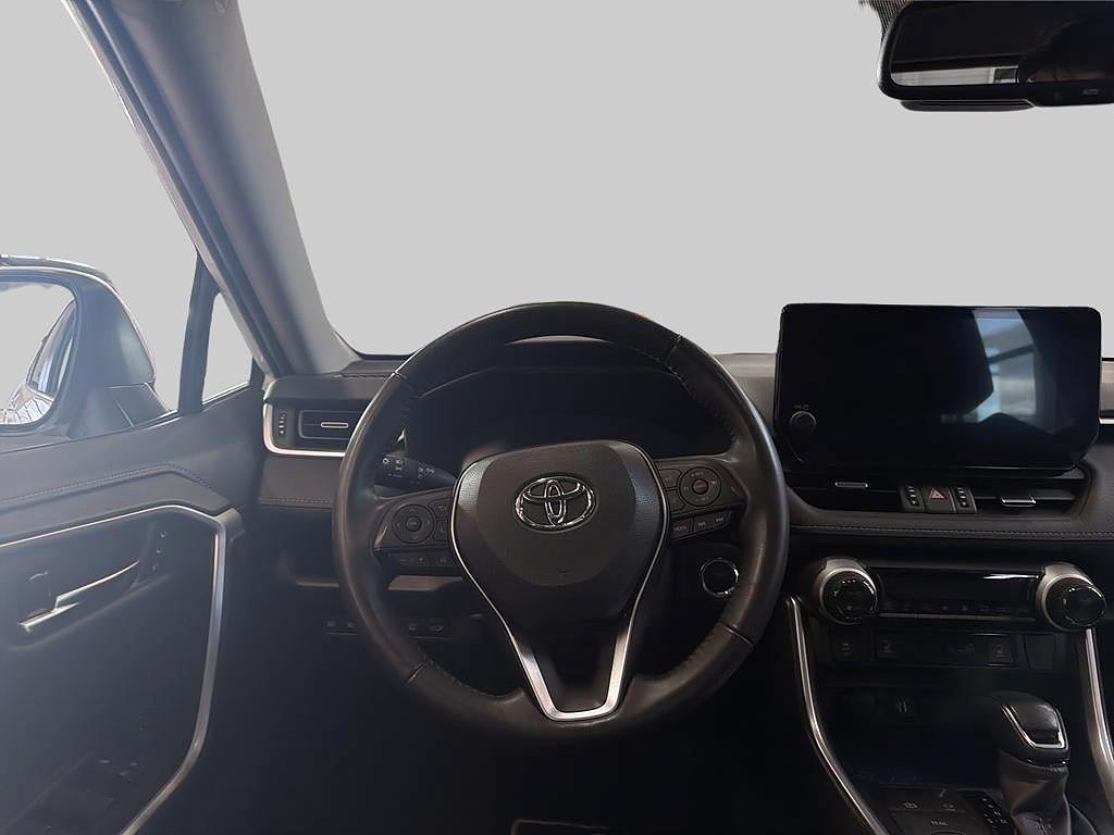 Toyota RAV4 2023 - miniatyr 9
