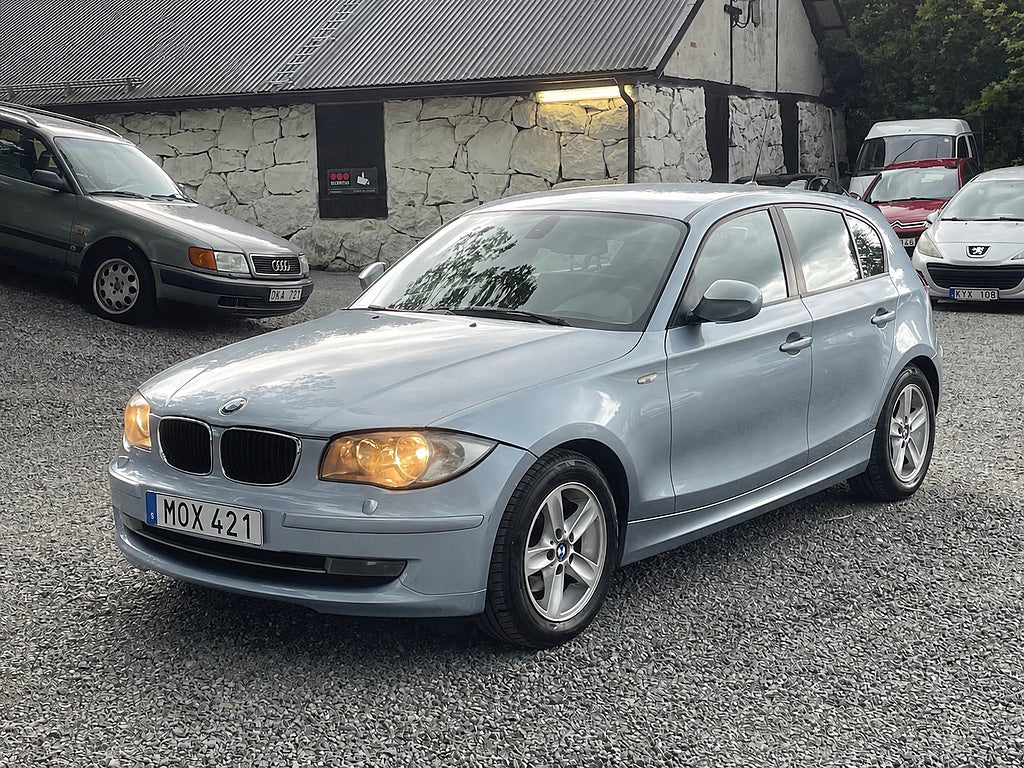 BMW 118d Steptronic, LCI, Advantage, Comfort, nybesiktad, 143hk,