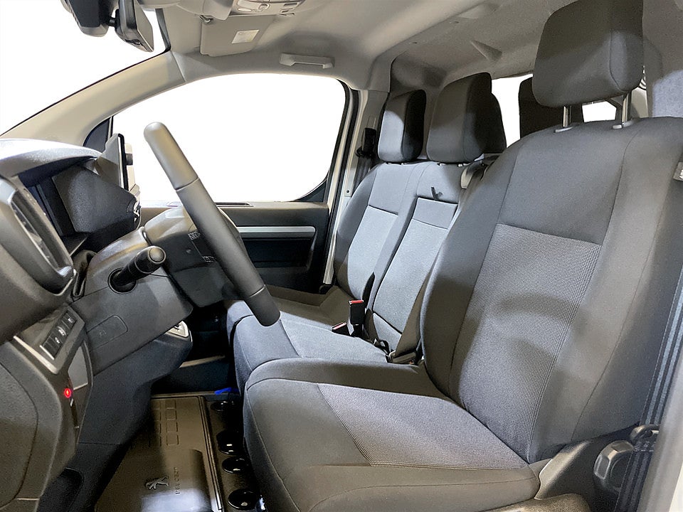 Bild på Peugeot Expert Plus 150hk Aut L2 - EDITION! Värmare & Dragkrok