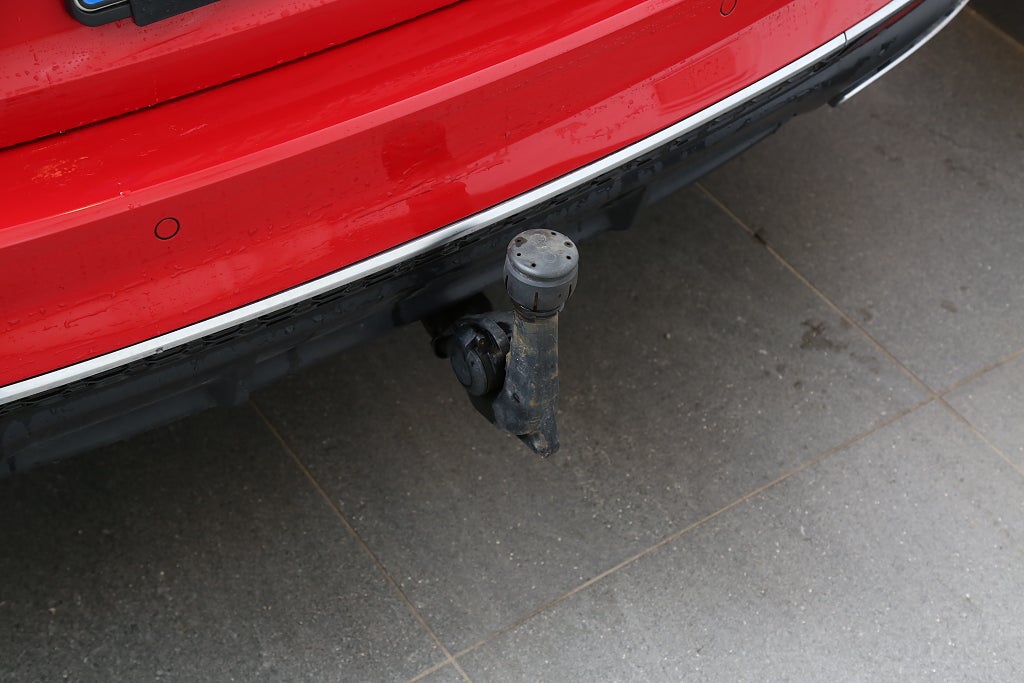 Audi A4 Avant 40 TFSI Quattro S Tronic S Line Värme Drag