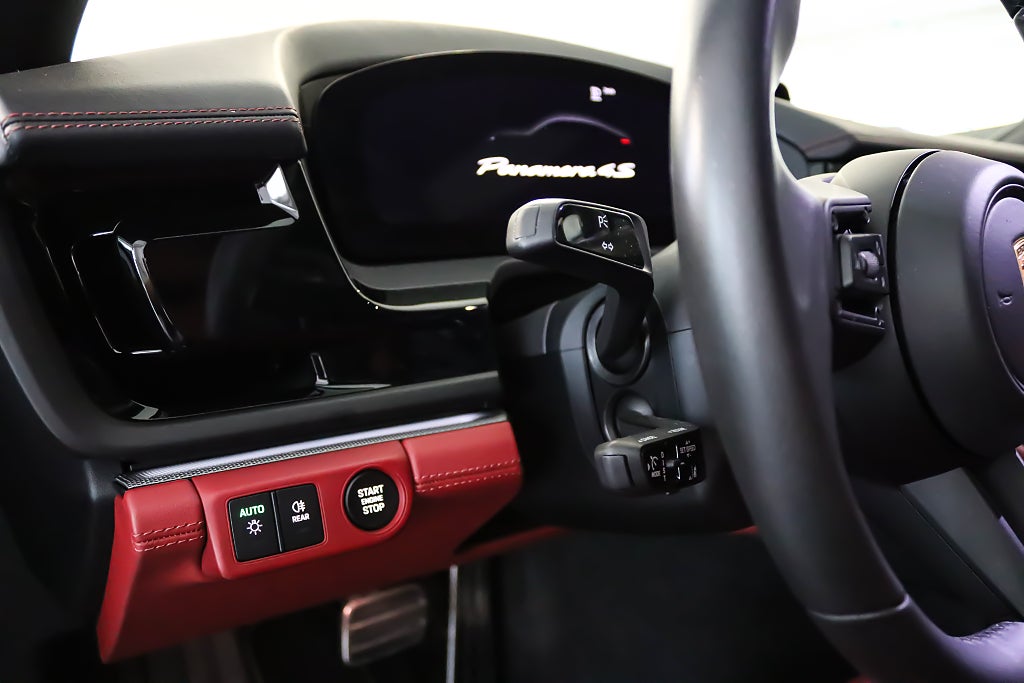 Porsche Panamera 4S E-Hybrid MOMS Sport Chrono Pano Bose Sportavgas