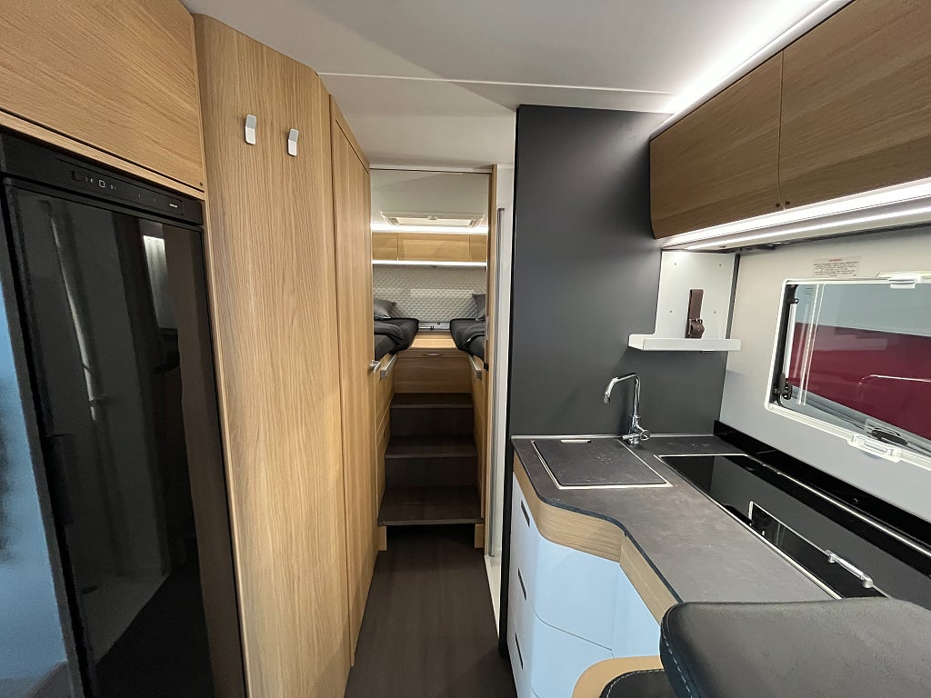 Adria Coral Plus 670 SL /ALDE/Automat 9vxl/Solcell/Dubbla bo - Adria