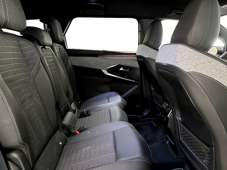 Bild på Peugeot 5008 GT Hybrid 145hk Aut 7-SITS B-KAMERA CARPLAY