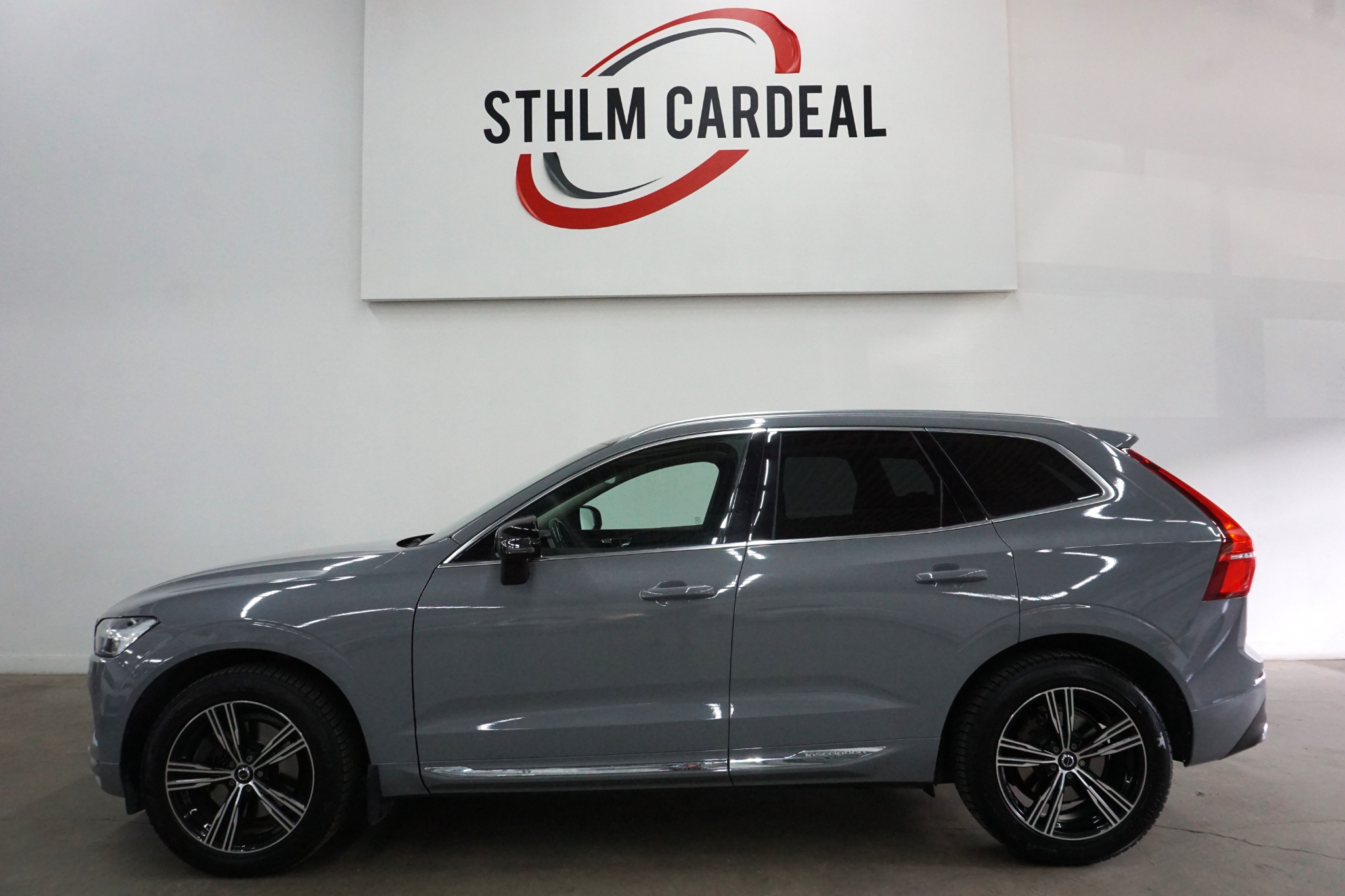 Volvo XC60 2018, photo 2/57