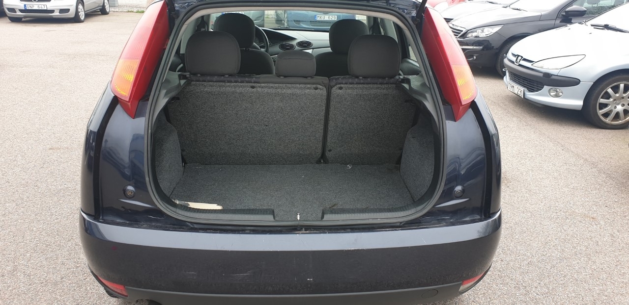 Ford Focus 5-dörrars Halvkombi 1.6 101hk 2001, bild 4/37