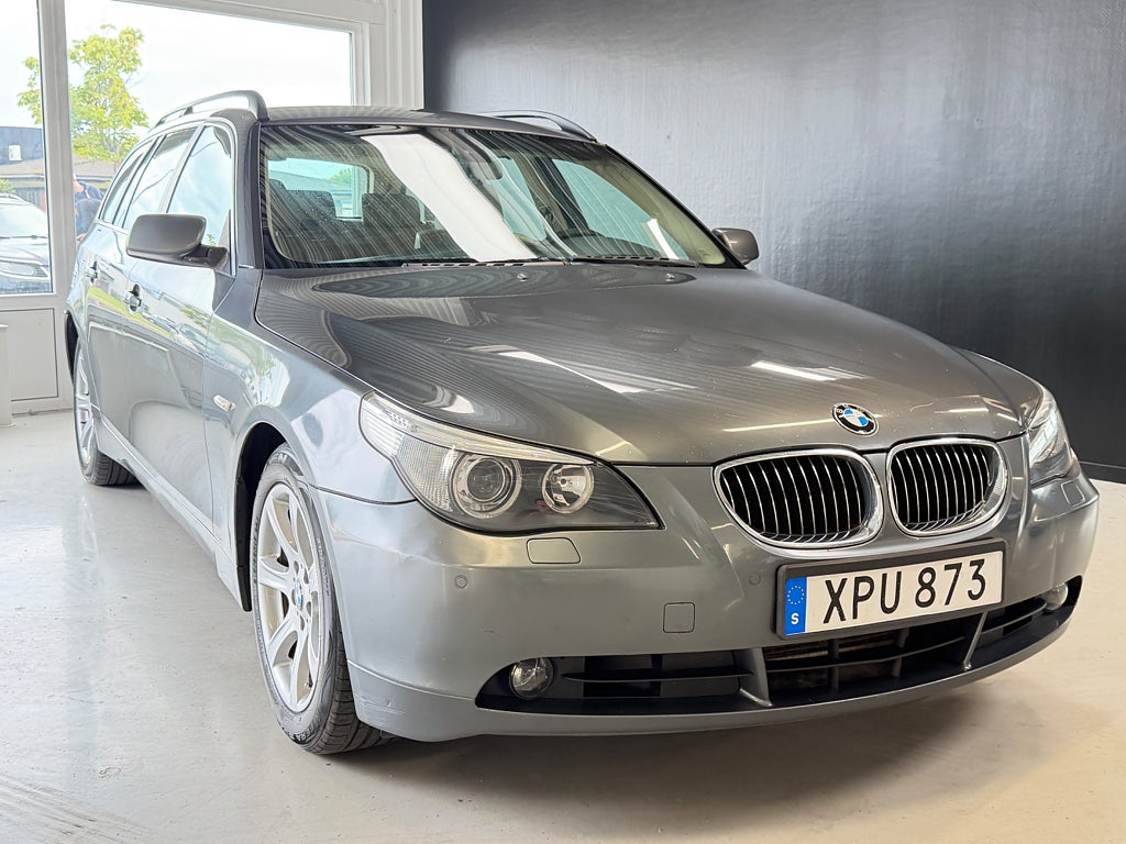 BMW 525 i 218hk Touring Automat | DVD | Helskinn