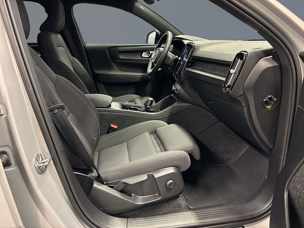 Volvo XC40 Recharge Single Motor Extended Range Core SE