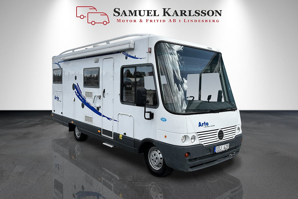 Niesmann Arto 69 AC Dometic, Taksäng, B-kort