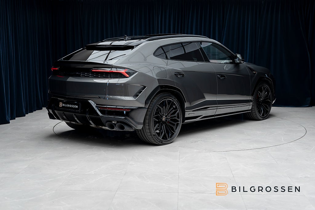Lamborghini Urus SE Style-P Dark Big-Carbon Grigio Keres 23” NY