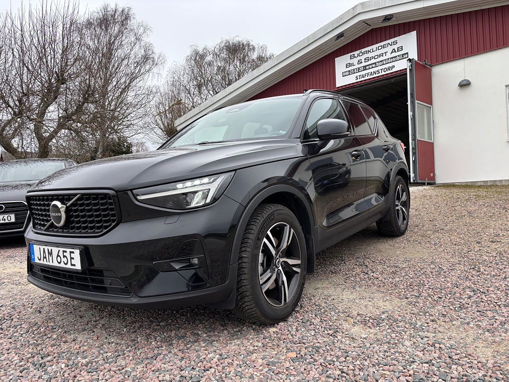 Volvo XC40 B4 DCT Plus Dark Euro 6