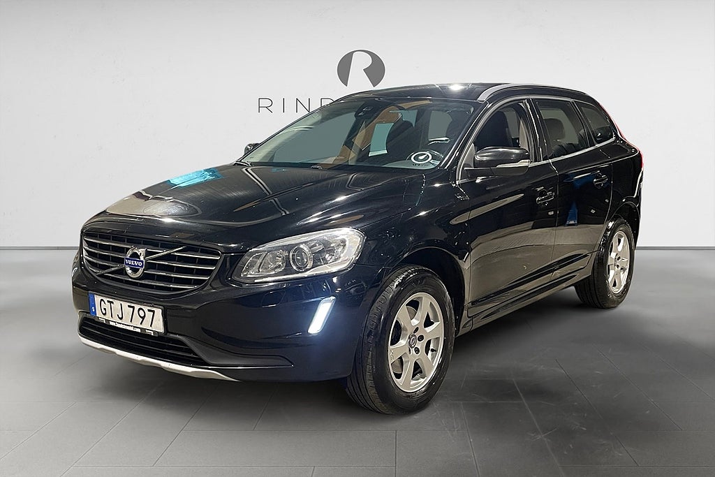 Volvo XC60 D4 190 HK AUT AWD MOMENTUM DRAG D-VÄRM PDC KAMREM BYTT
