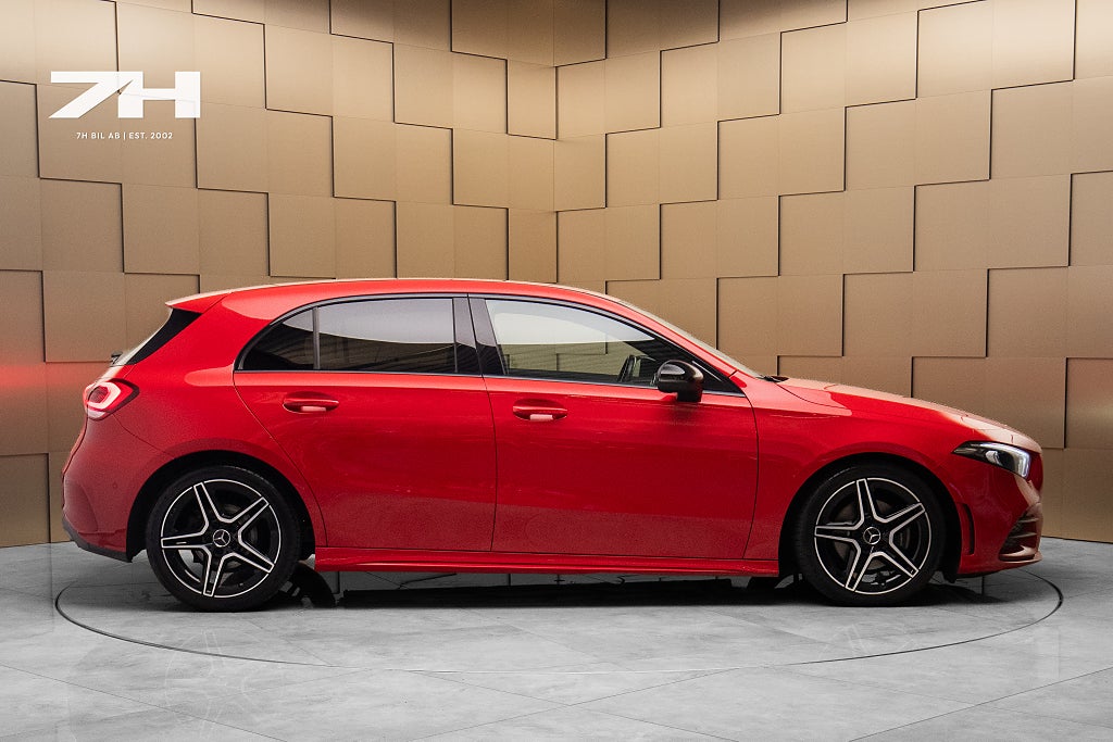 Mercedes-Benz A180 AMG-Line / Night Package / Kamera / Farthållare