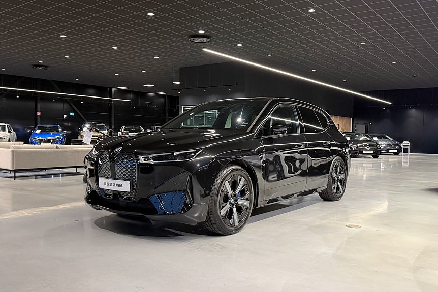 BMW iX xDrive50 Sport Package