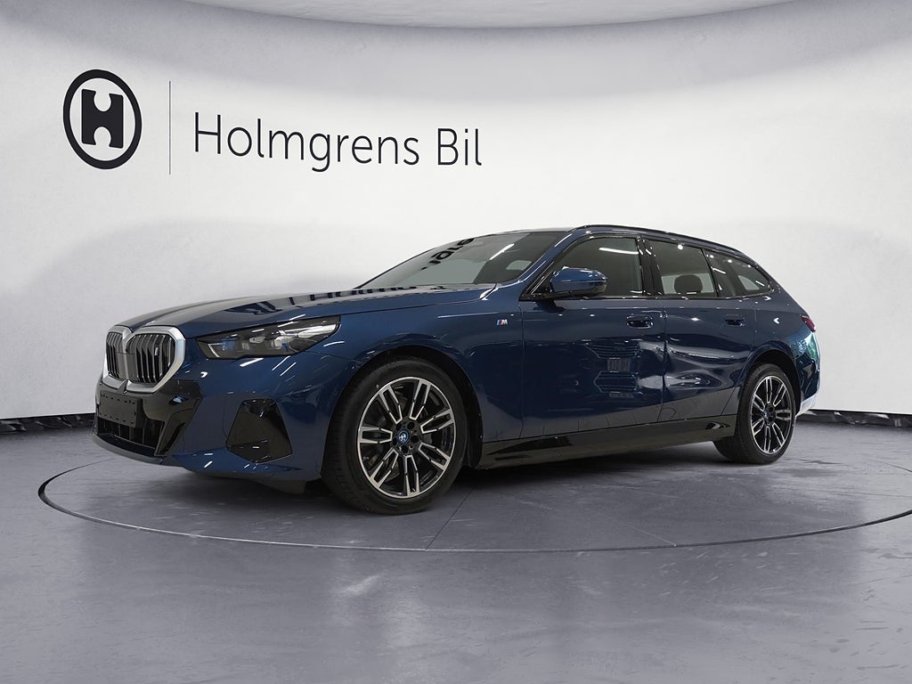 BMW i5 eDrive40 Touring 2,95% ränta M Sport Business Launch Ed Innovati