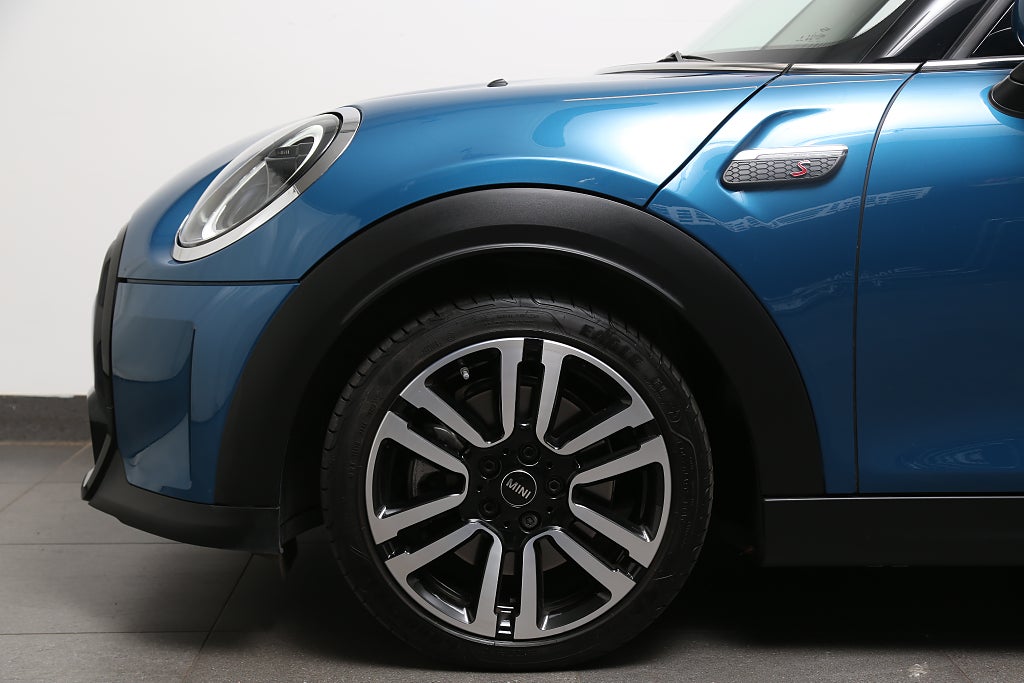 MINI Cooper S Experience 178hk Aut 5-dörrars Navi CarPlay Kamera 2024