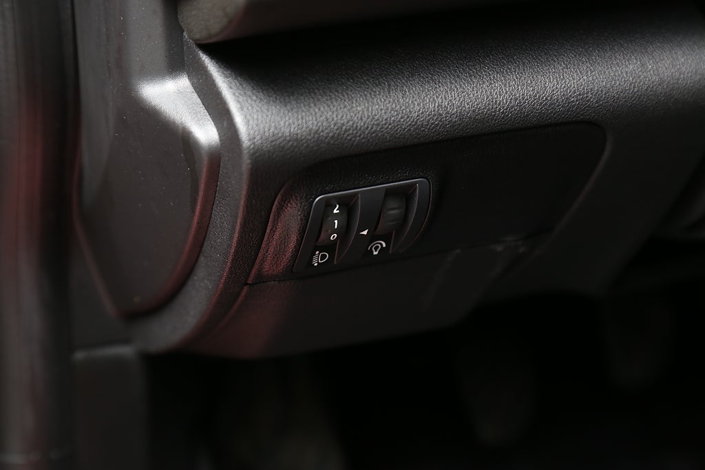 Renault Mégane Sport Tourer 1,3 TCe 140hk Keyless P-Sensorer Leasbar 2023