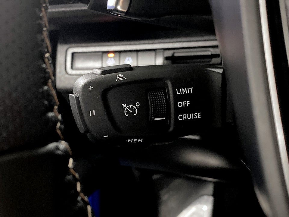 Bild på Peugeot 3008 GT 1.2 PT 130hk Aut B-KAMERA CARPLAY