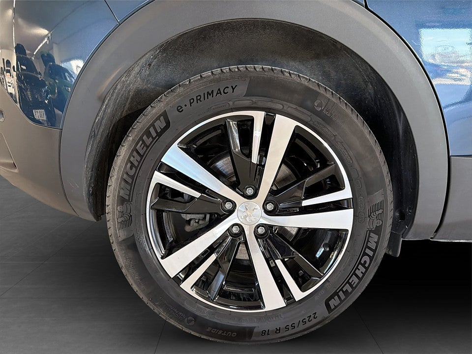 Bild på Peugeot 3008 GT 1.2 PT 130hk Aut EL-BAKLUCKA NAVI