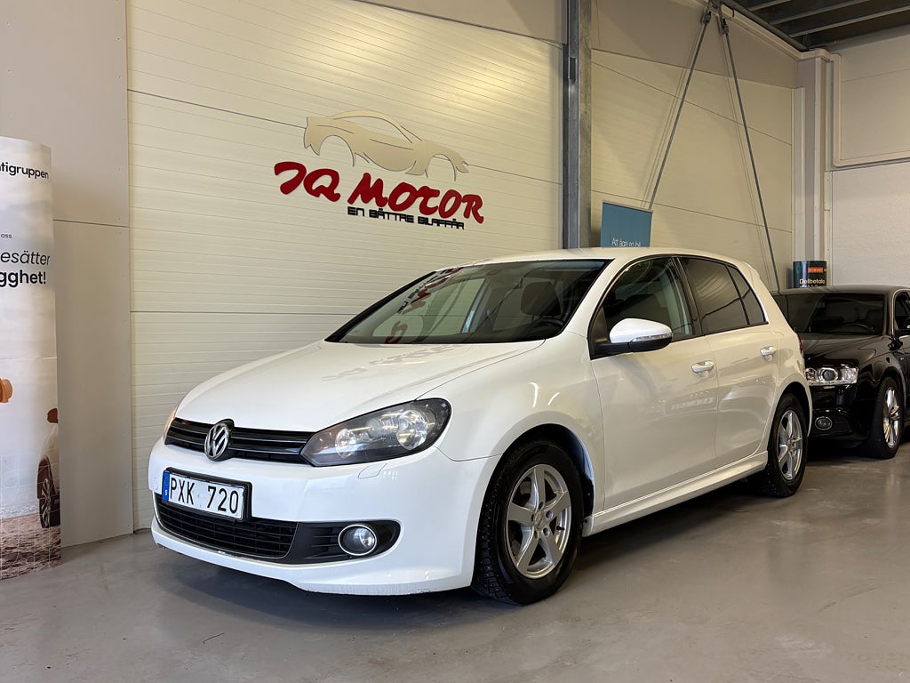 Volkswagen Golf 5-dörrar 1.6 TDI DPF  *Dragkrok*Värmare*B-kamera*