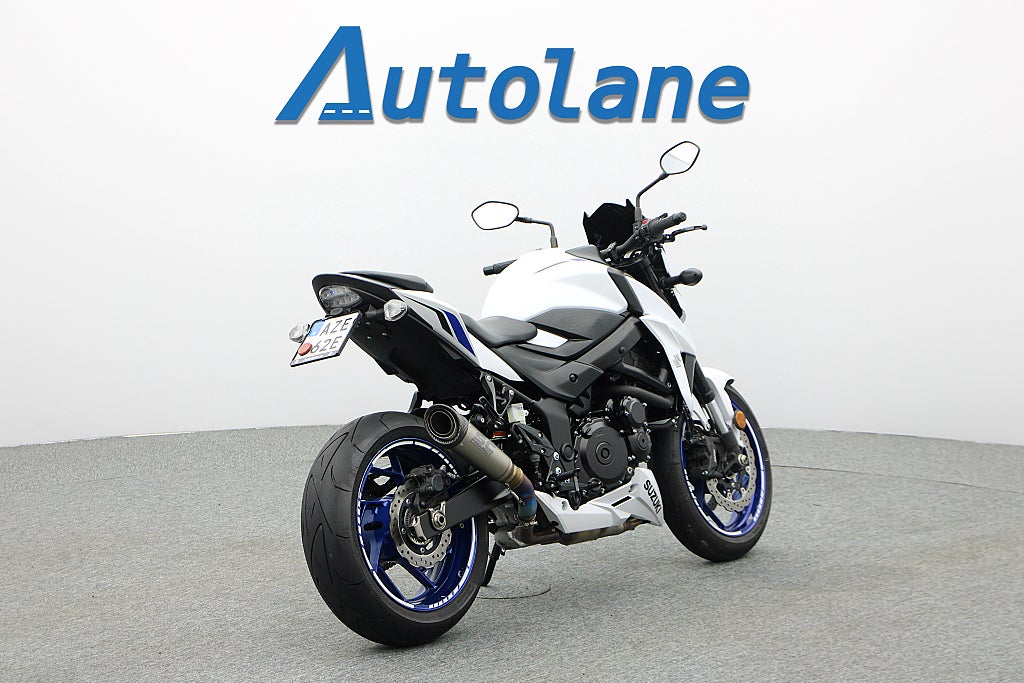Suzuki GSX-S750 * SC Project Ventiler kontrollerade!