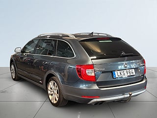 Skoda Superb Kombi 2.0 TDI 4x4 Elegance Drag/MoK/S&V/LED-Ramp/P-Sens