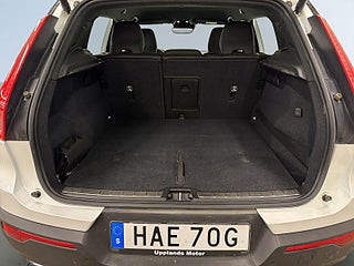 Volvo XC40 T4 AWD R-Design S&V-hjul/Drag/Kamera/Navi/Pvärm/ – bild 12