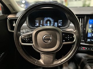 Volvo V90 D3 AWD Kinetic Drag Pvärm CarPlay VoC GPS S/V-hjul